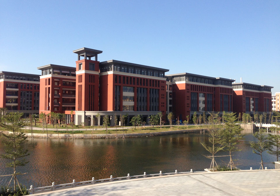 Teaching building at Guangzhou Medical University Panyu Campus
