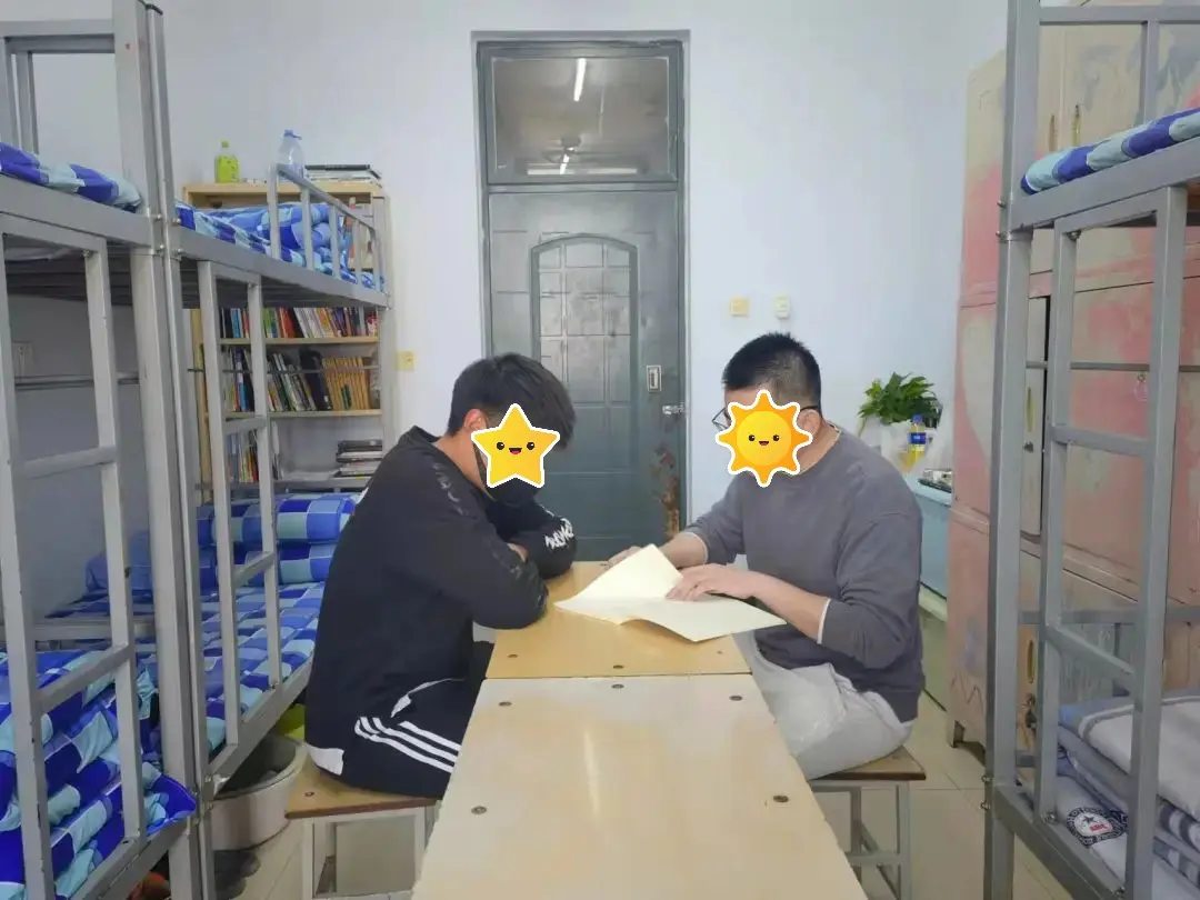 Dormitory Study Session at Hebei University