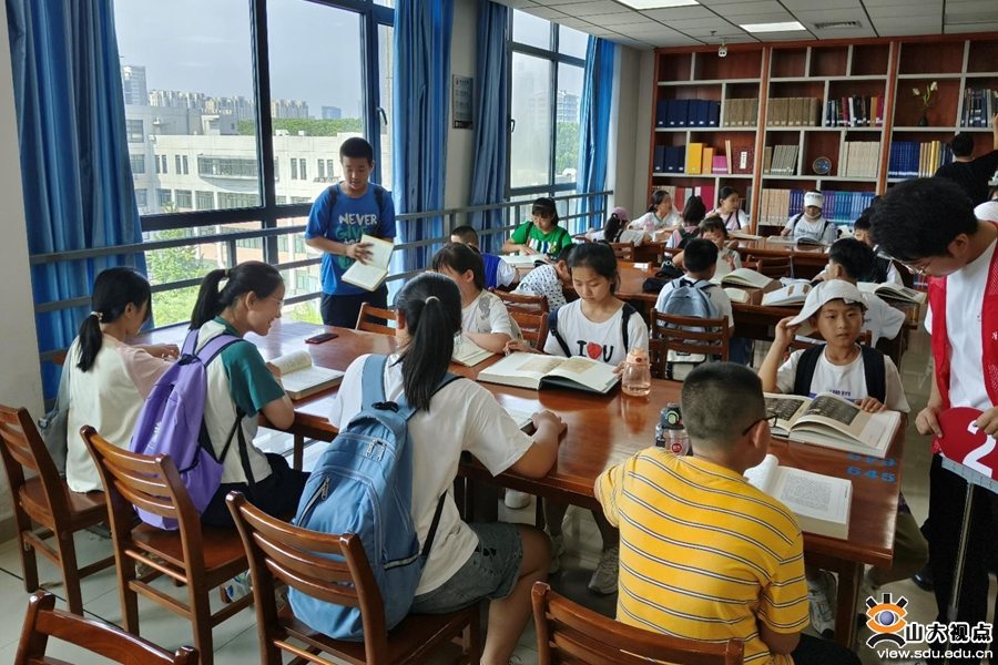 Summer Library Study Session at Shandong University
