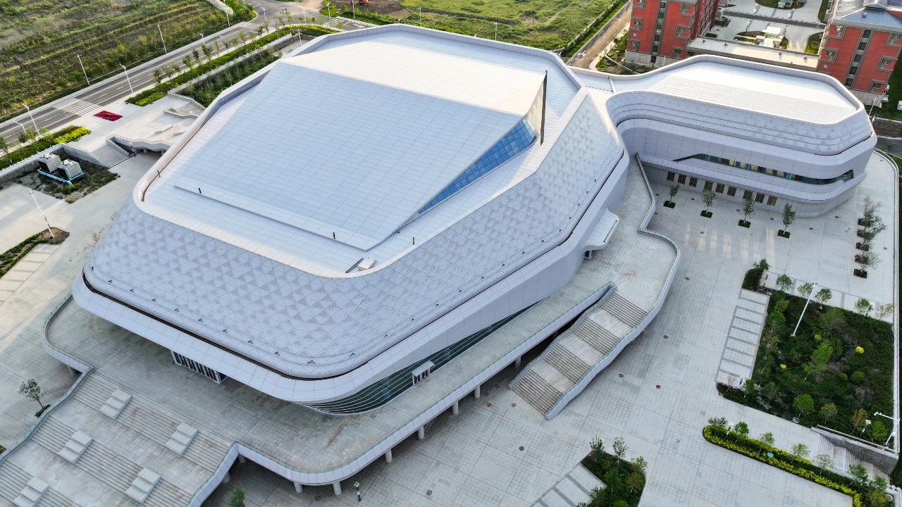 Aerial view of Xinjiang Medical University Xuelianshan Campus gymnasium